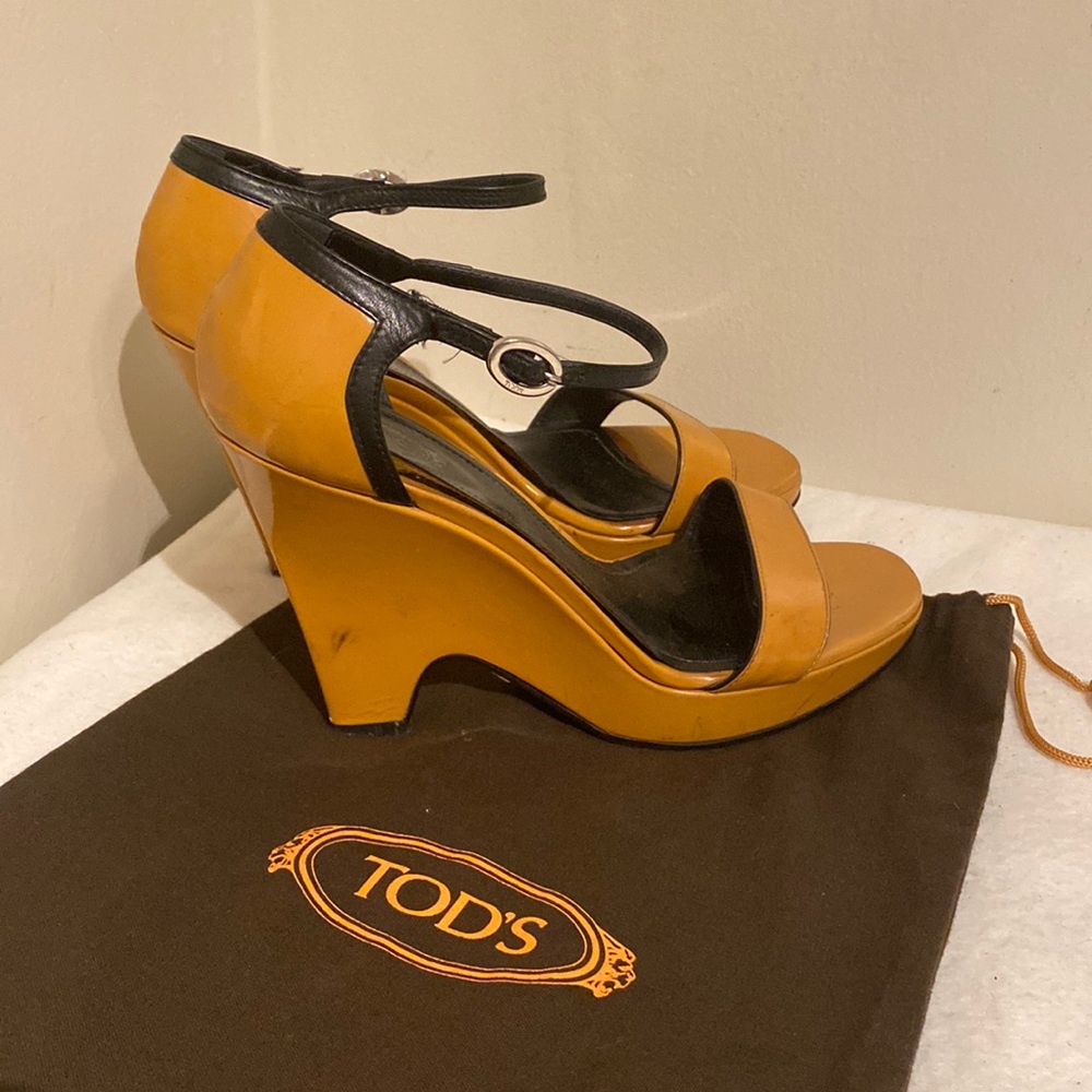 Tod’s heel standal with dustbag